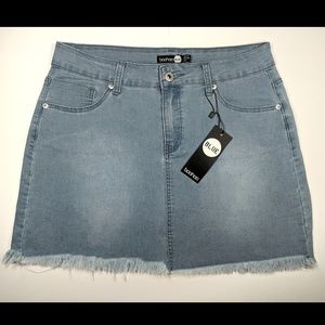 BooHoo Blue Amelia Raw Hem Denim Mini Skirt